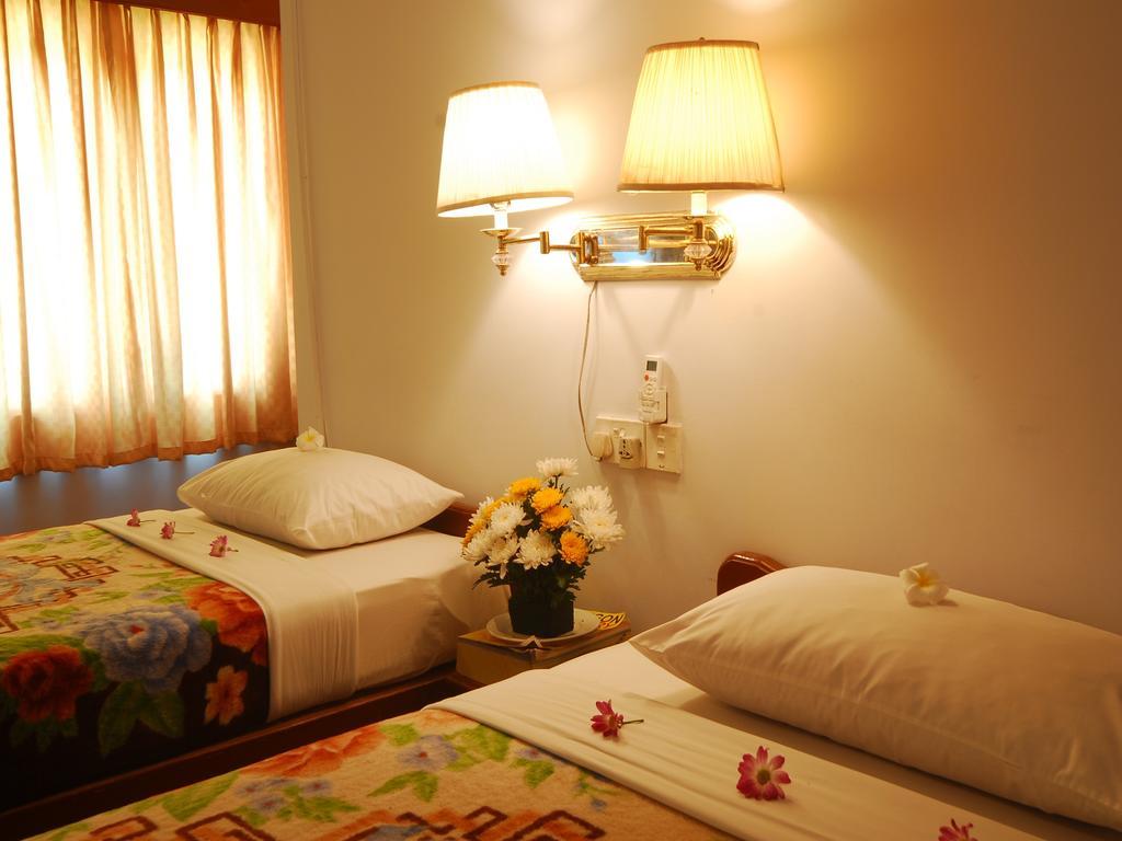Hôtel Amazing Kaytu à Taungoo Extérieur photo