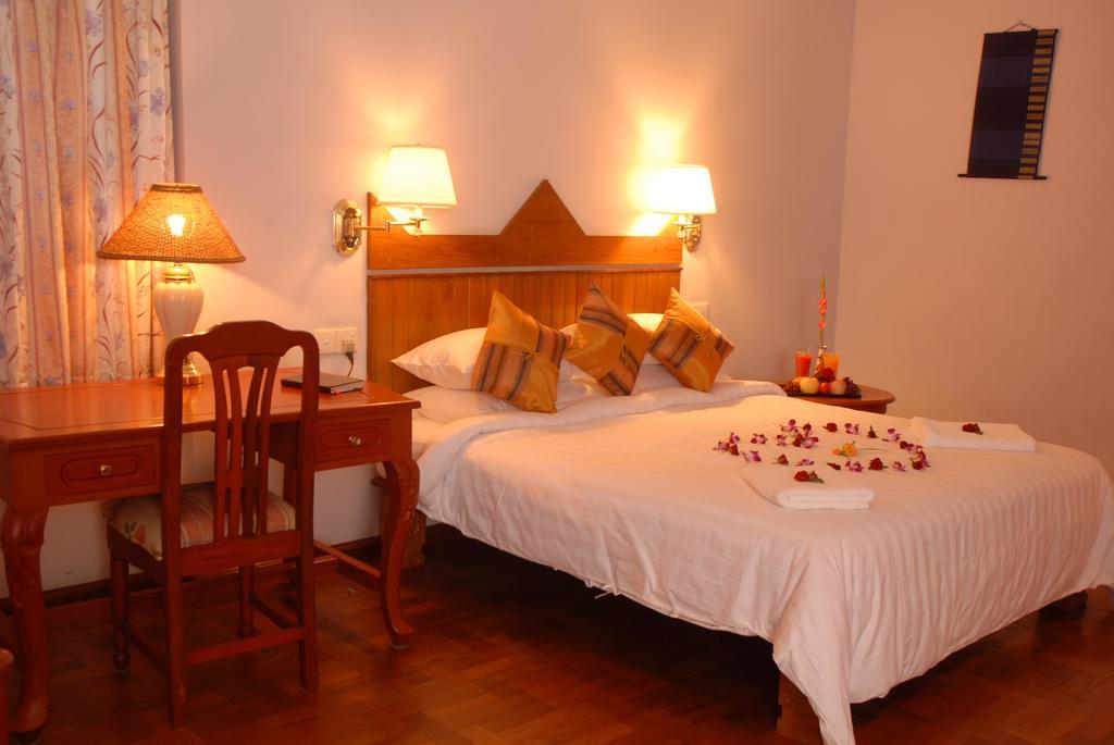 Hôtel Amazing Kaytu à Taungoo Extérieur photo